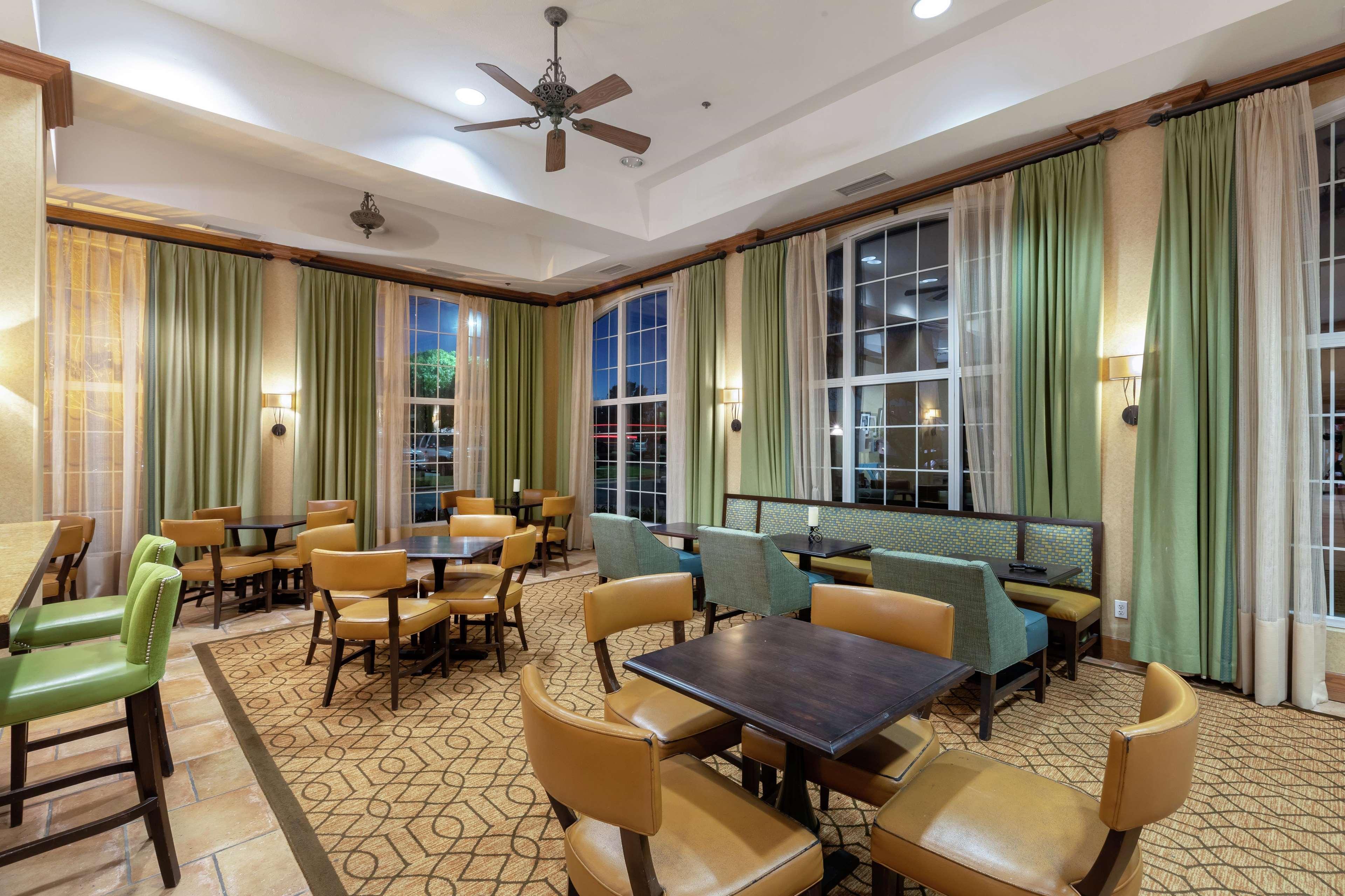 Hotel Hampton & Suites-austin Airport