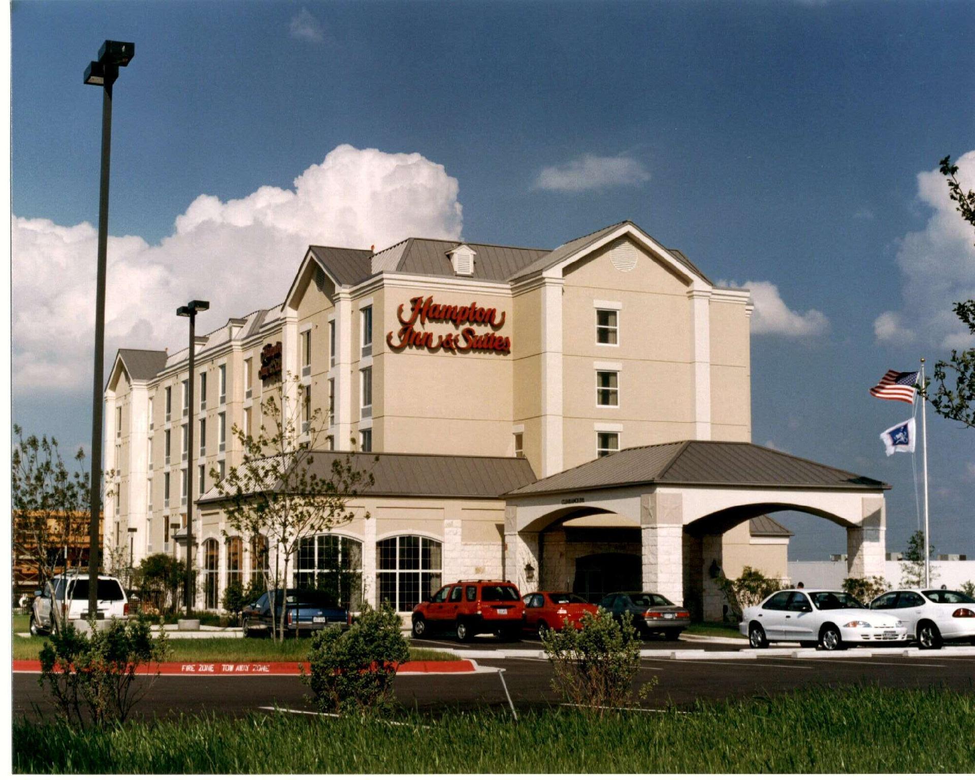 Hampton & Suites-austin Airport Hotel Austin
