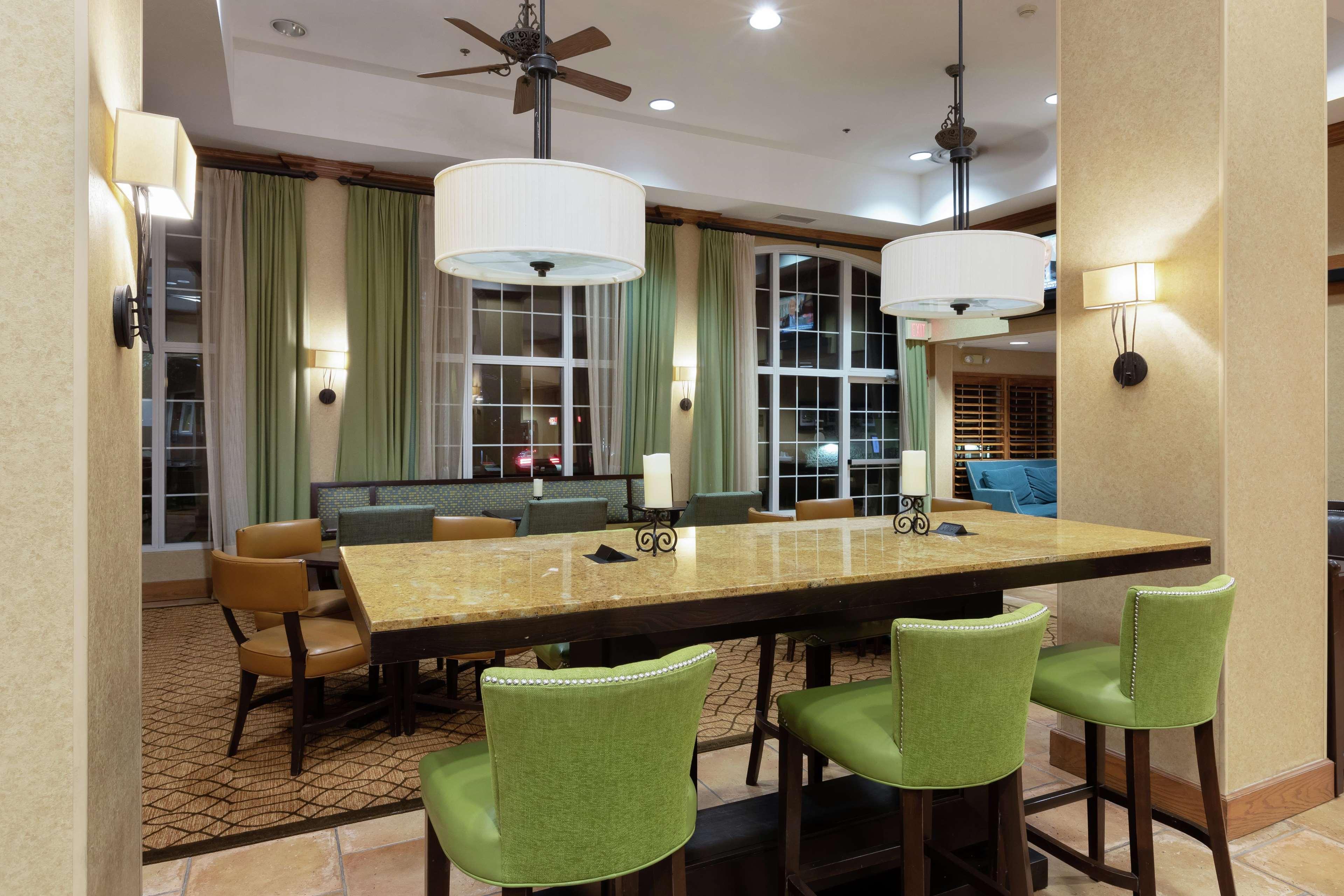 Hotel Hampton & Suites-austin Airport