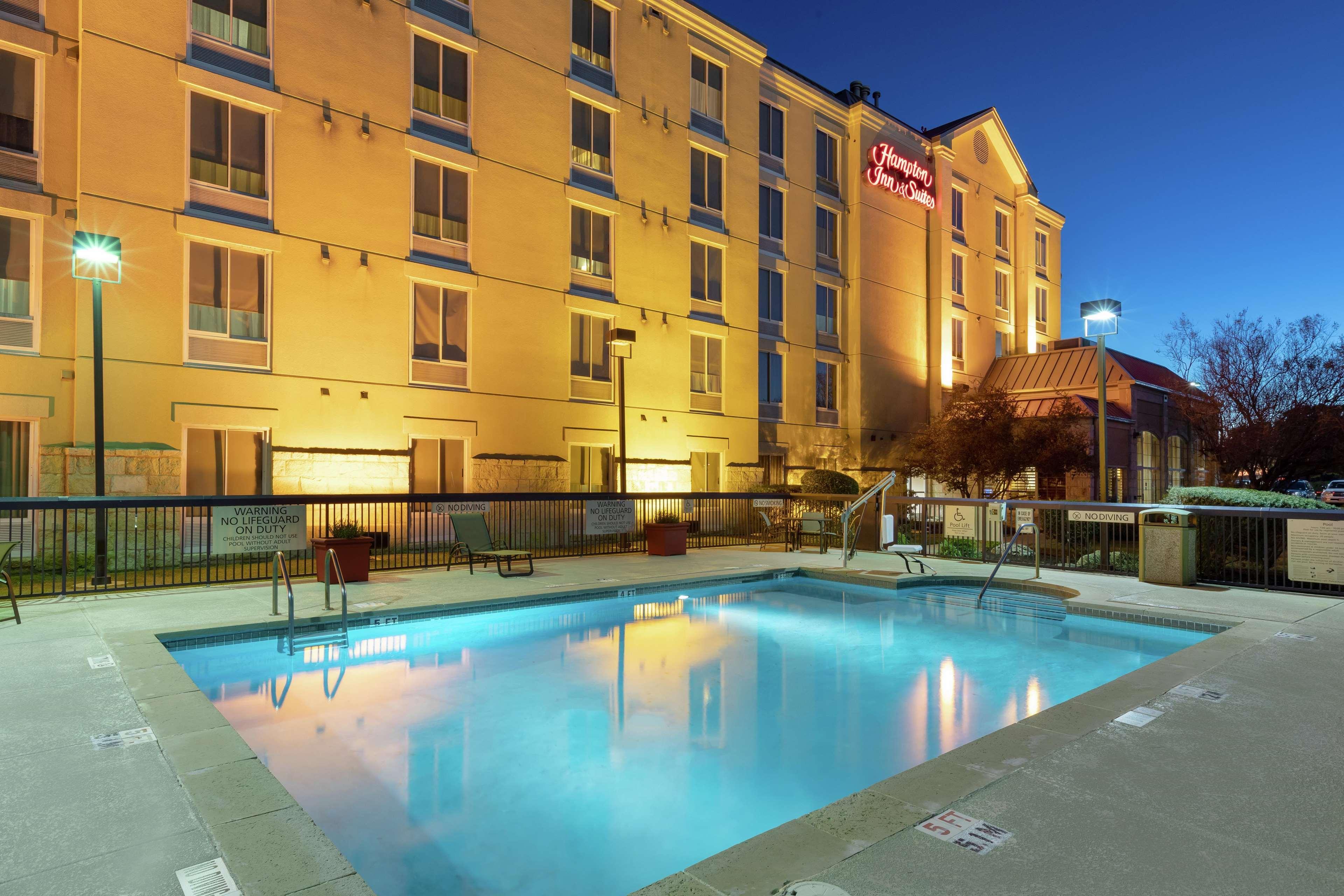 Hampton & Suites-austin Airport