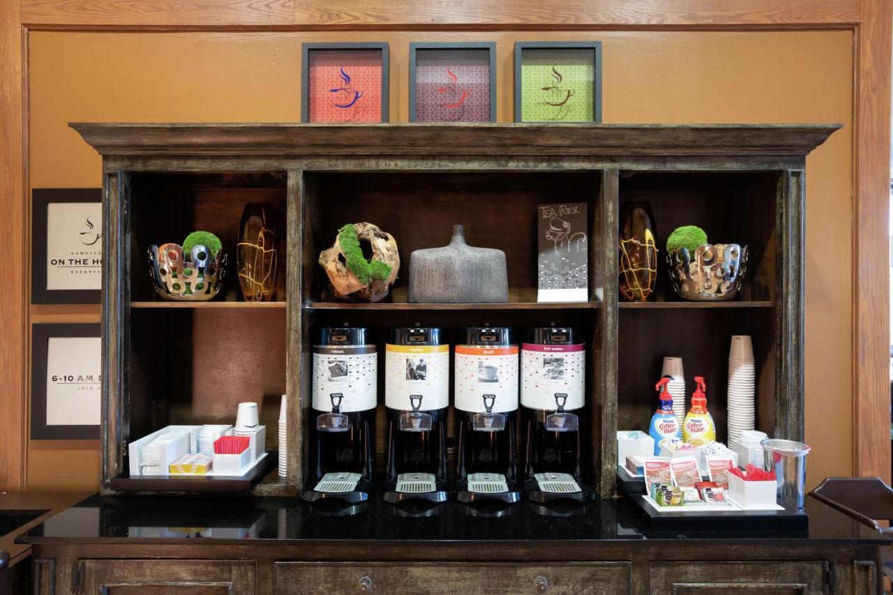Hampton & Suites-austin Airport 3*