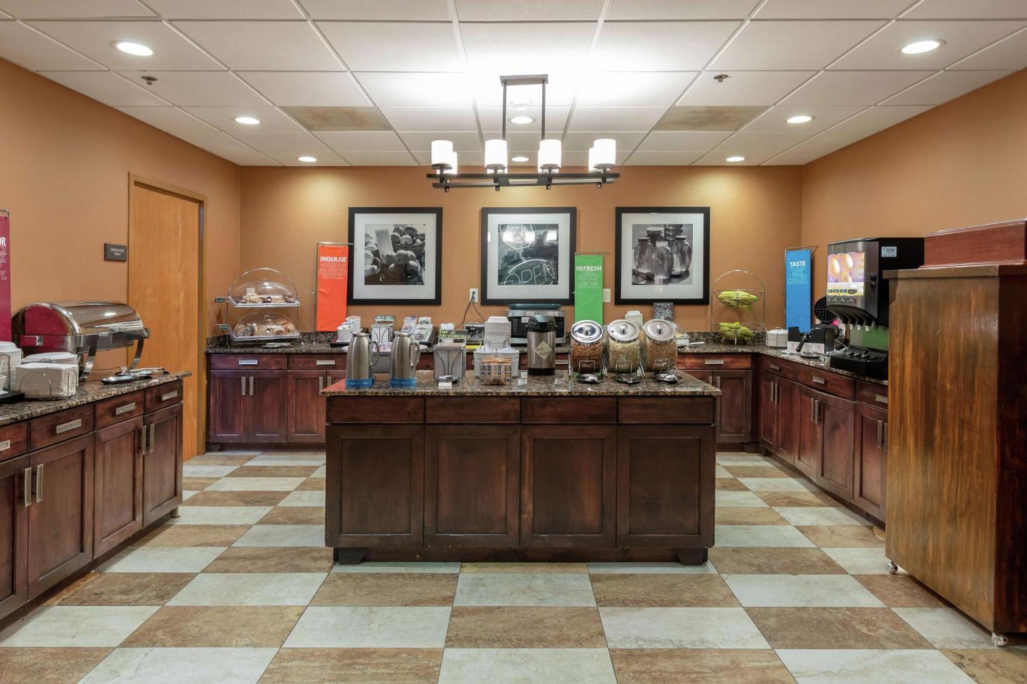 Hampton & Suites-austin Airport