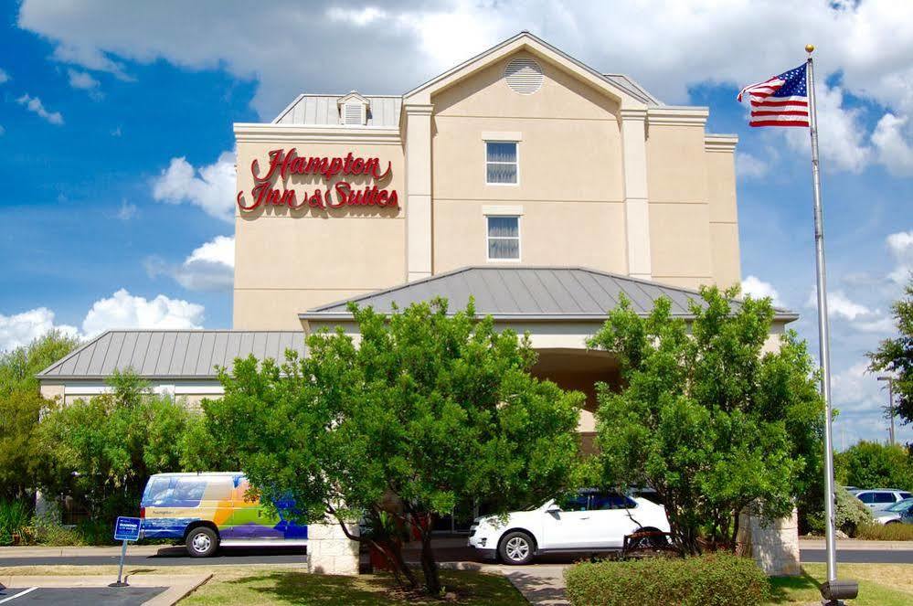 Hotel Hampton & Suites-austin Airport 3*