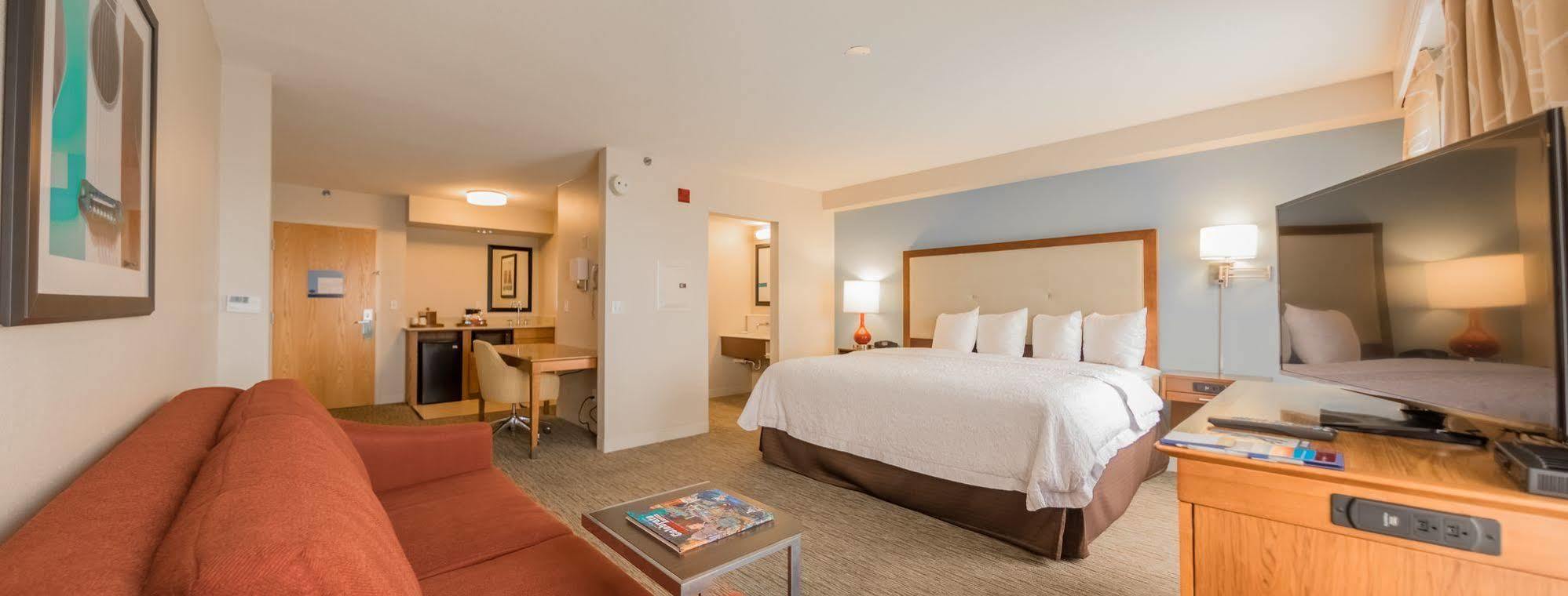 Hampton & Suites-austin Airport Austin